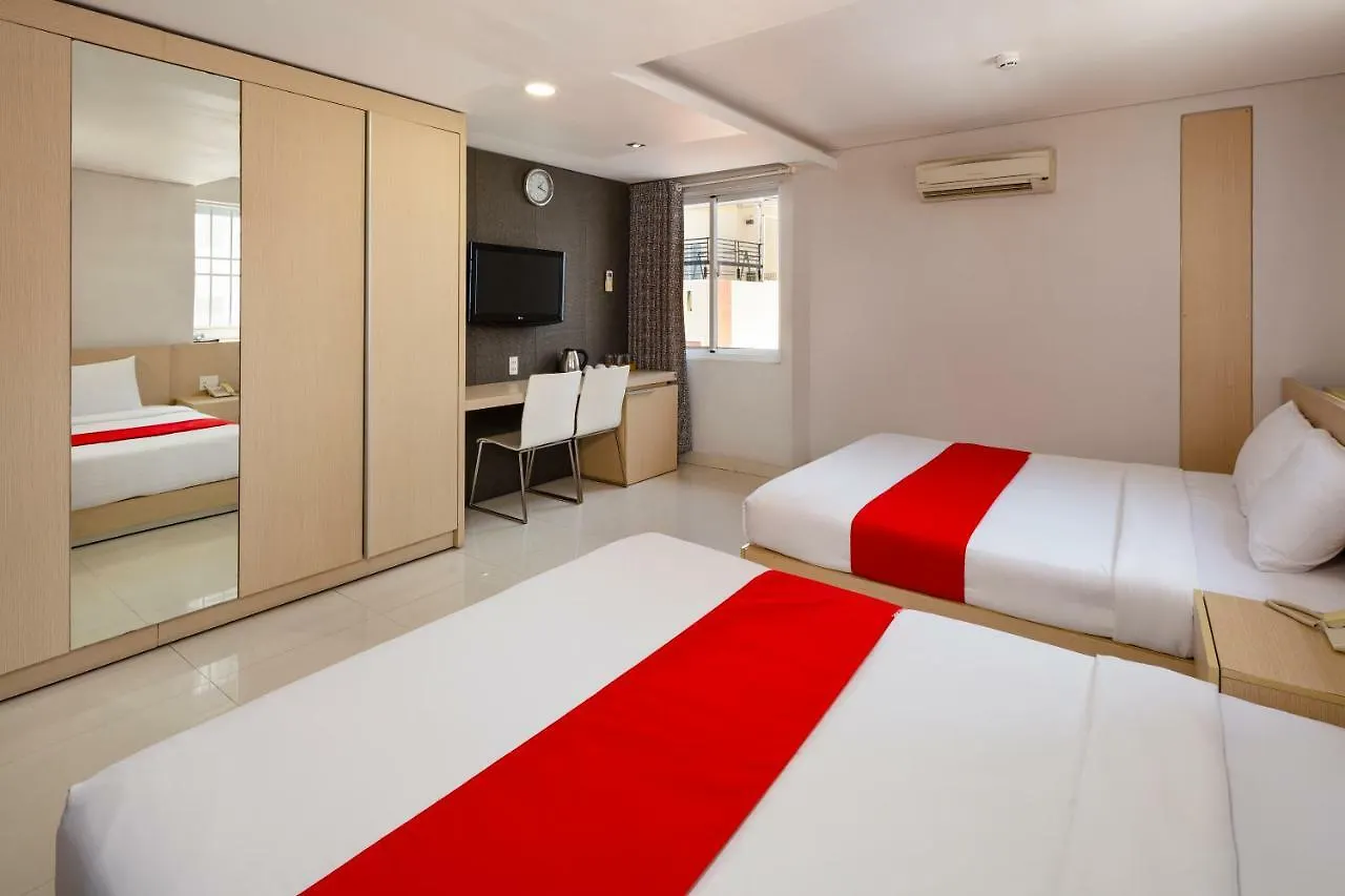 Green Peace Hotel Нячанг